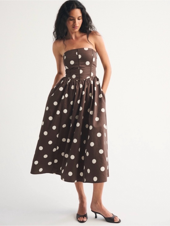 Abercrombie & Fitch Dresses & Skirts - Abercrombie and Fitch Dipped Waist Midi Dress